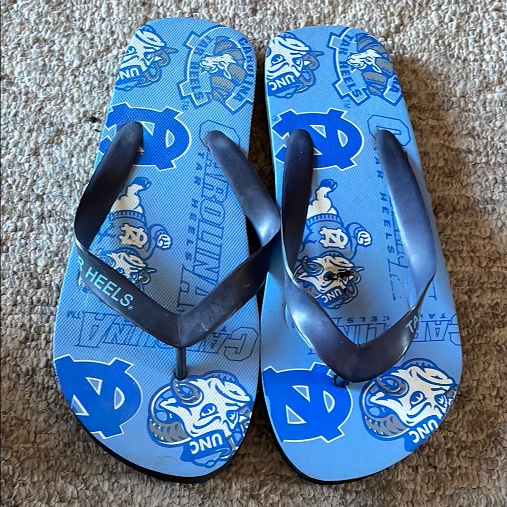 UNC Tar Heels Flip Flops